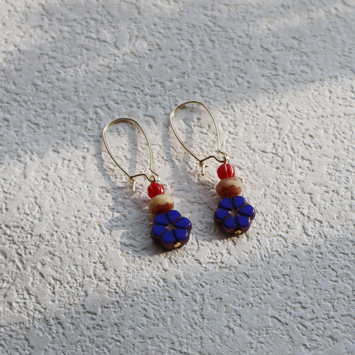 Blue Flower Beaded Earrings – Champagne and Red Beads