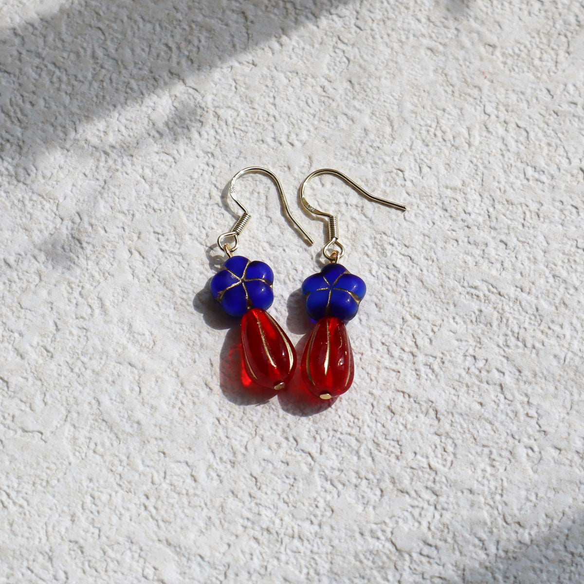 Royal Blue Flower Beaded Earrings – Royal Blue and Red Beads