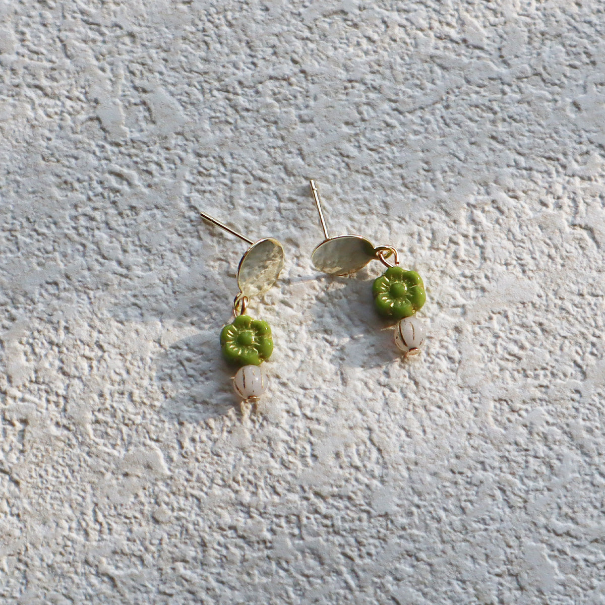 Mini Bead Stud Earrings – Green with White Beads
