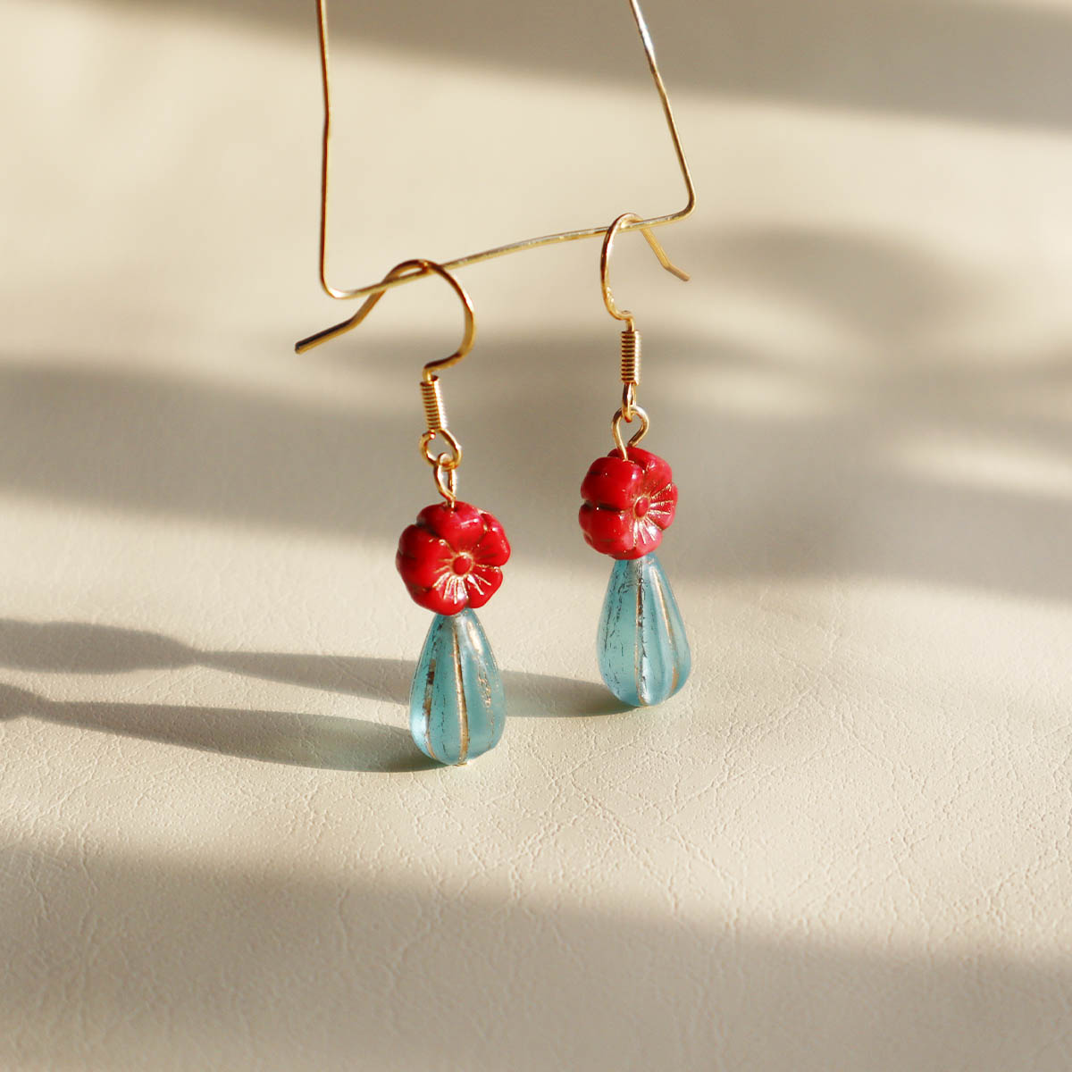 Red Floral Beaded Earrings – Red Flower with Blue Beads