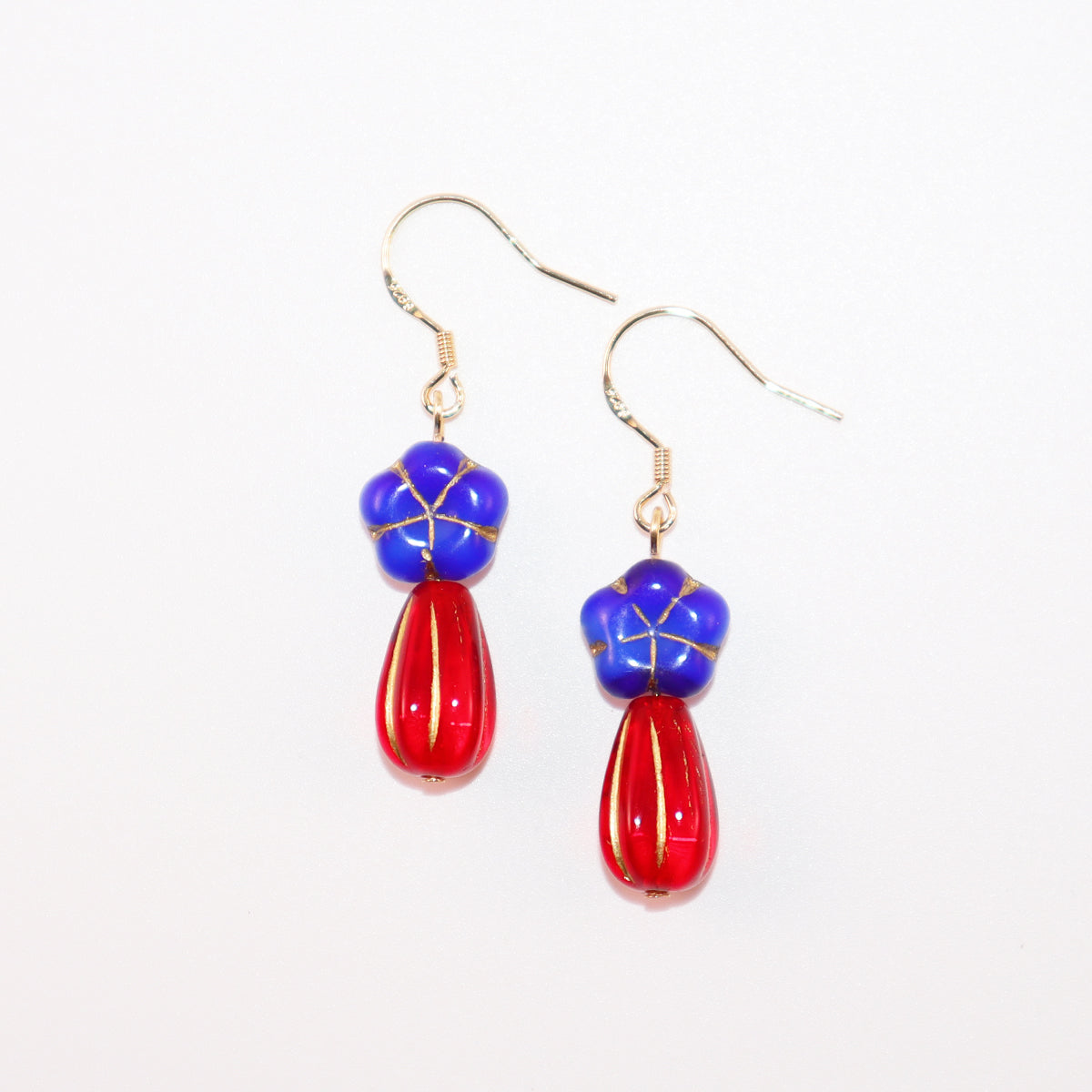 Royal Blue Flower Beaded Earrings – Royal Blue and Red Beads