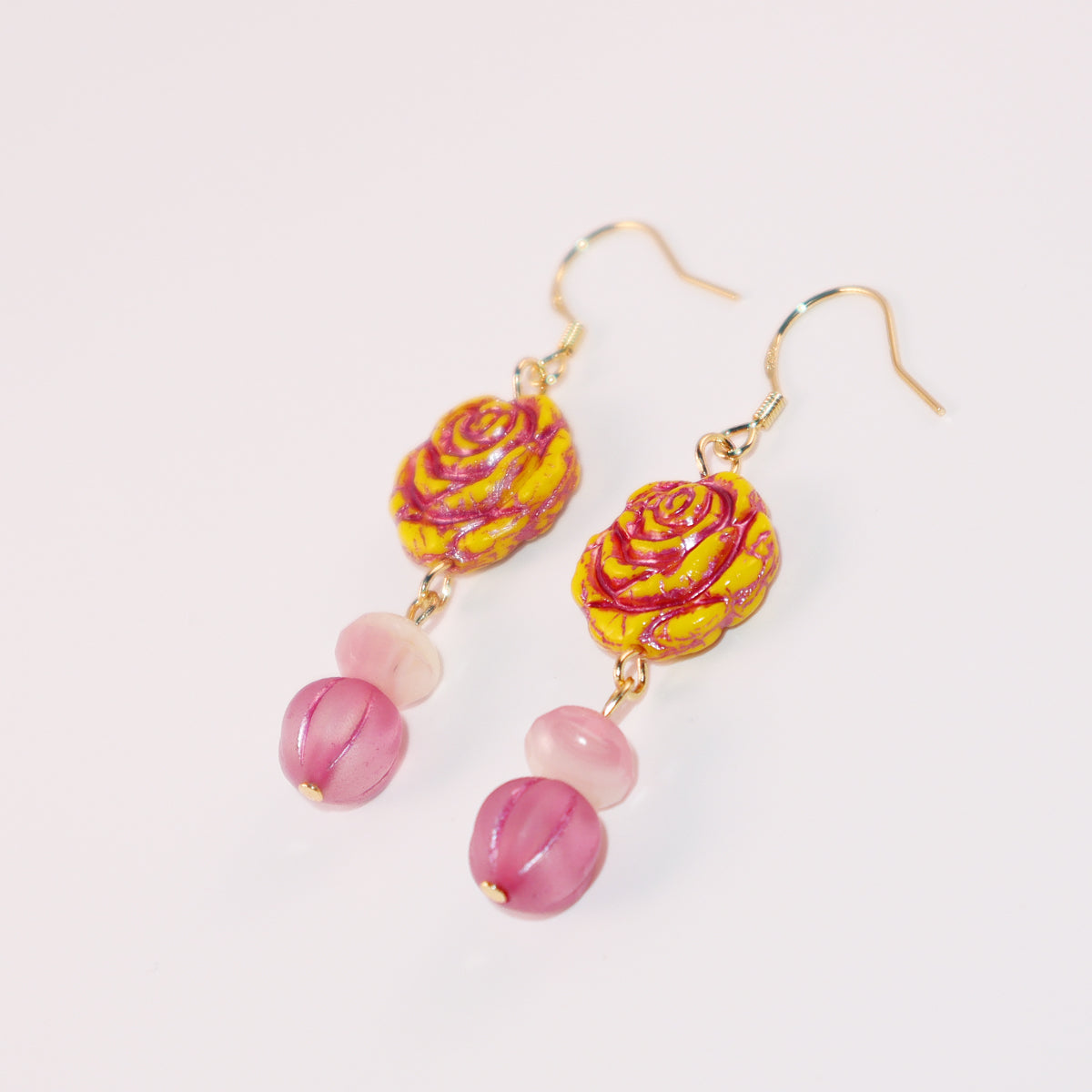 Yellow Rose Glass Bead Earrings – Yellow and Pink Beads